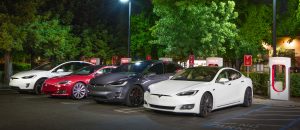 ../Press%20Kits/Tesla_ChargingAndSuperchargeNetwork/Supercharger_Group_Night.jpg